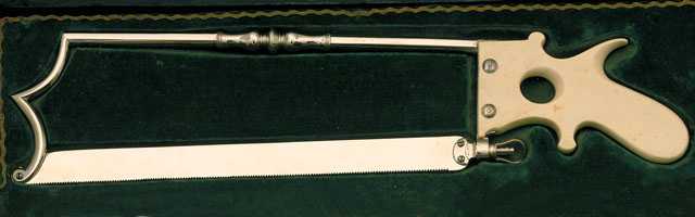 Ferri per guarire: Lancets and Surgical Instruments from the 18th and 19th Centuries